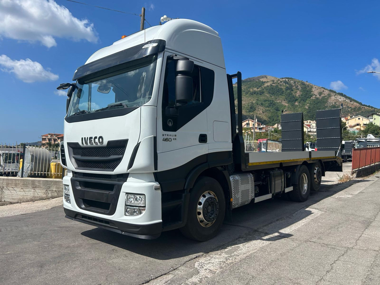 IVECO STRALIS AS 260S46 - Dropside/ Flatbed truck: picture 1 IVECO STRALIS AS 260S46 - Dropside/ Flatbed truck: picture 1