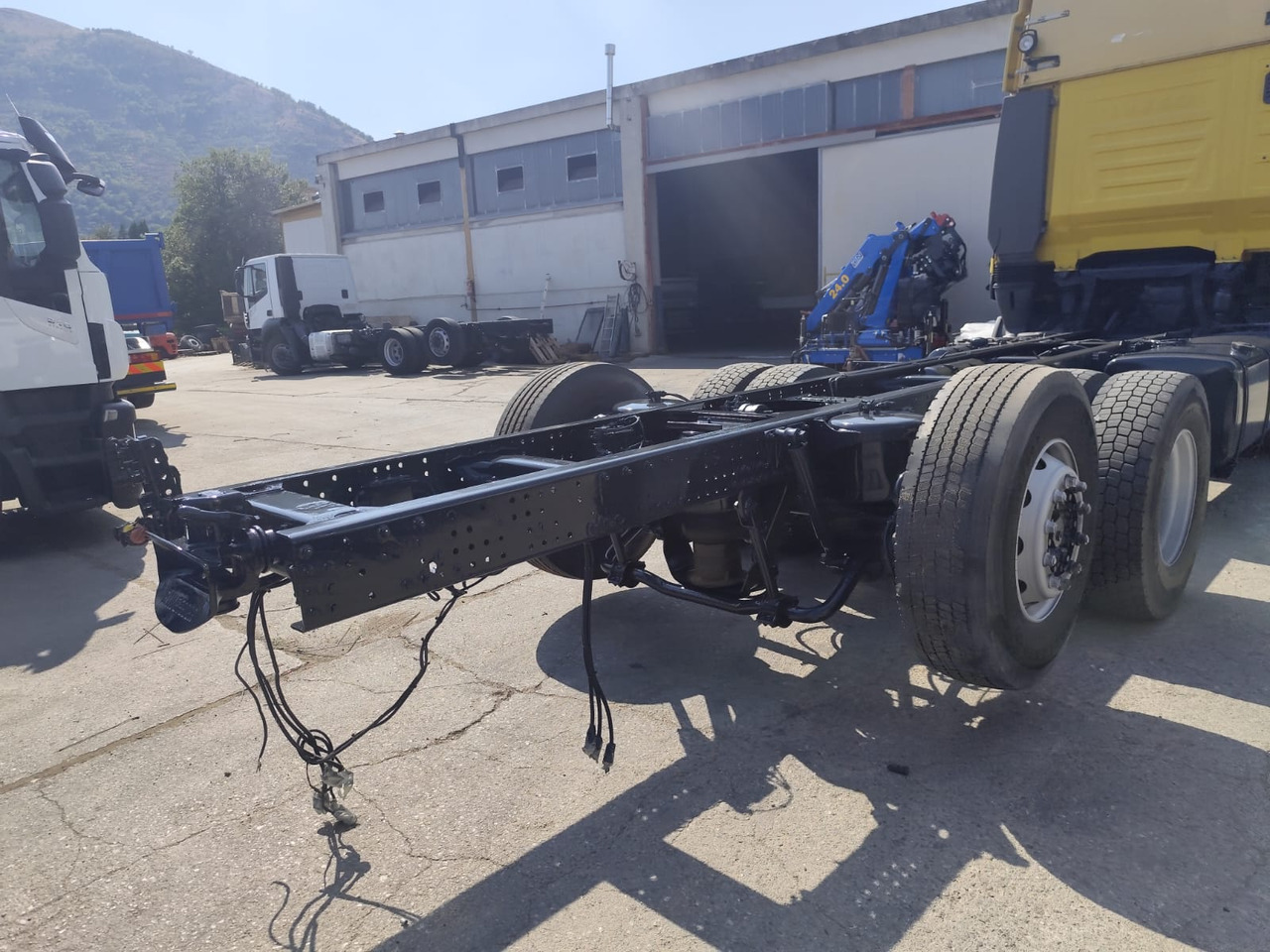 Dropside/ Flatbed truck IVECO STRALIS CUBE AD260S42: picture 18