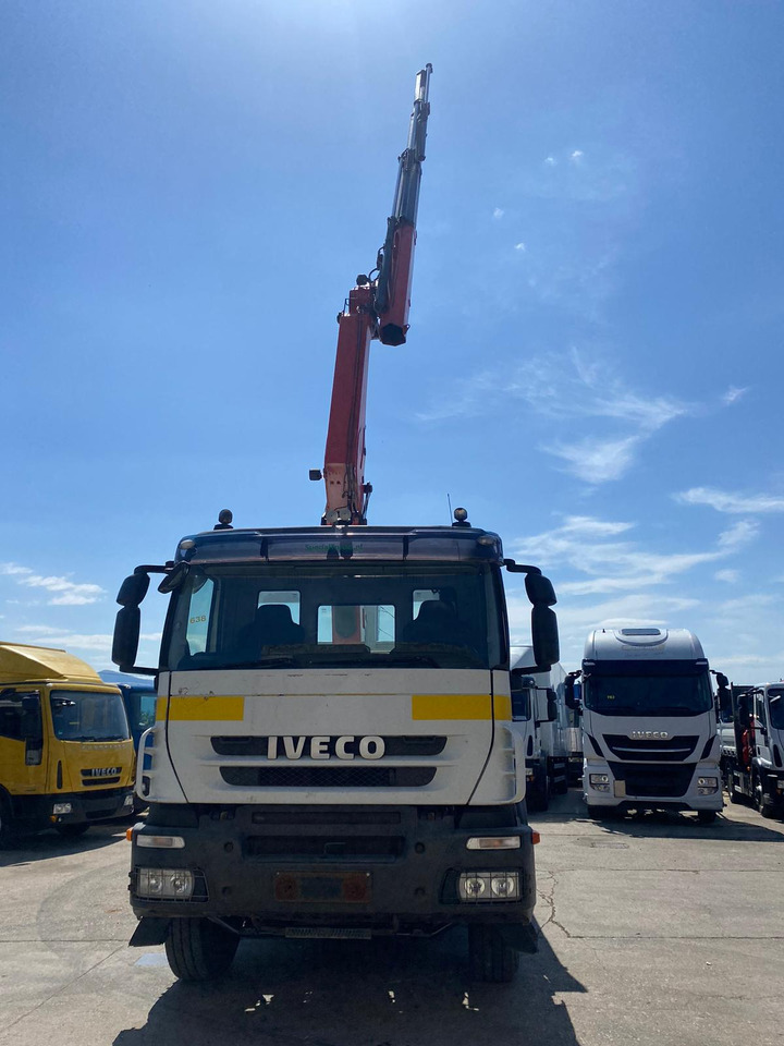 Lease a IVECO TRAKKER 260T36 IVECO TRAKKER 260T36: picture 18