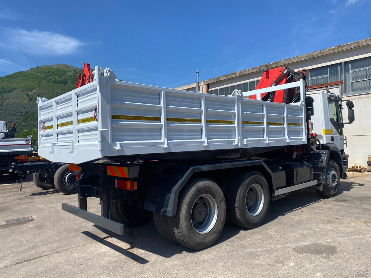Lease a IVECO TRAKKER 260T36 IVECO TRAKKER 260T36: picture 9