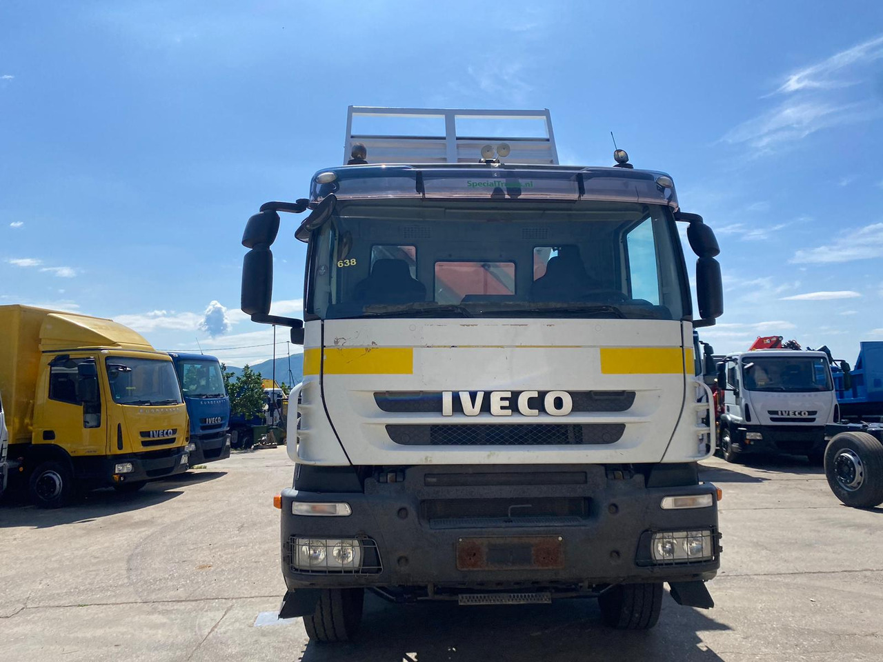 Lease a IVECO TRAKKER 260T36 IVECO TRAKKER 260T36: picture 48