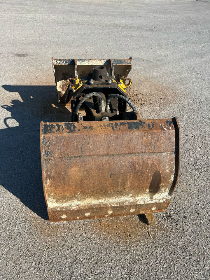 Crane truck, Tipper IVECO TRAKKER 260T36: picture 24 Crane truck, Tipper IVECO TRAKKER 260T36: picture 24