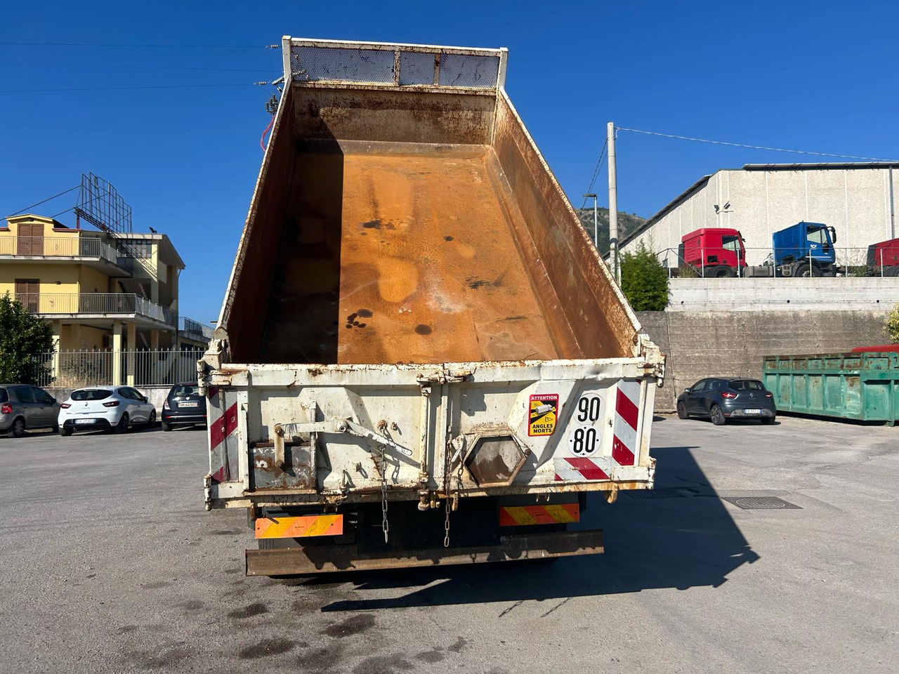 Crane truck, Tipper IVECO TRAKKER 260T36: picture 35 Crane truck, Tipper IVECO TRAKKER 260T36: picture 35