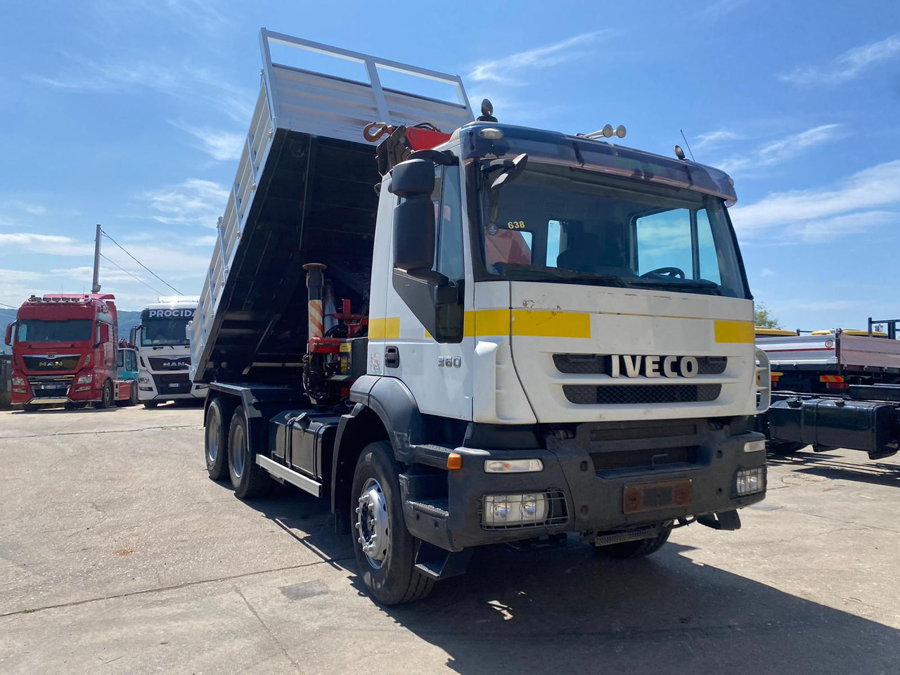 Lease a IVECO TRAKKER 260T36 IVECO TRAKKER 260T36: picture 47