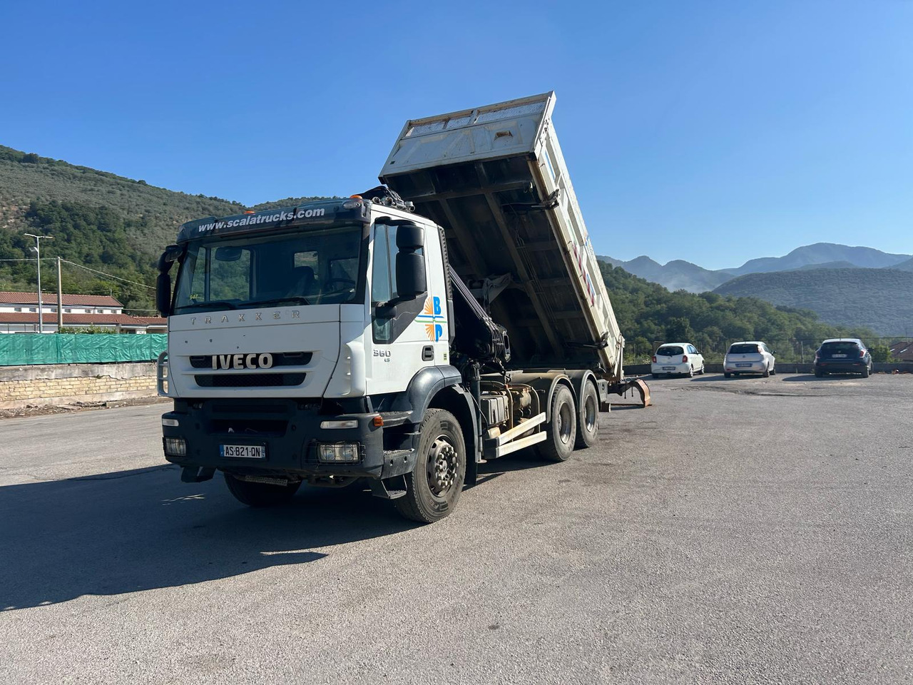 Crane truck, Tipper IVECO TRAKKER 260T36: picture 43 Crane truck, Tipper IVECO TRAKKER 260T36: picture 43