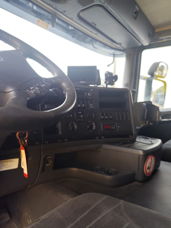 SCANIA G450 - Cab chassis truck: picture 4 SCANIA G450 - Cab chassis truck: picture 4