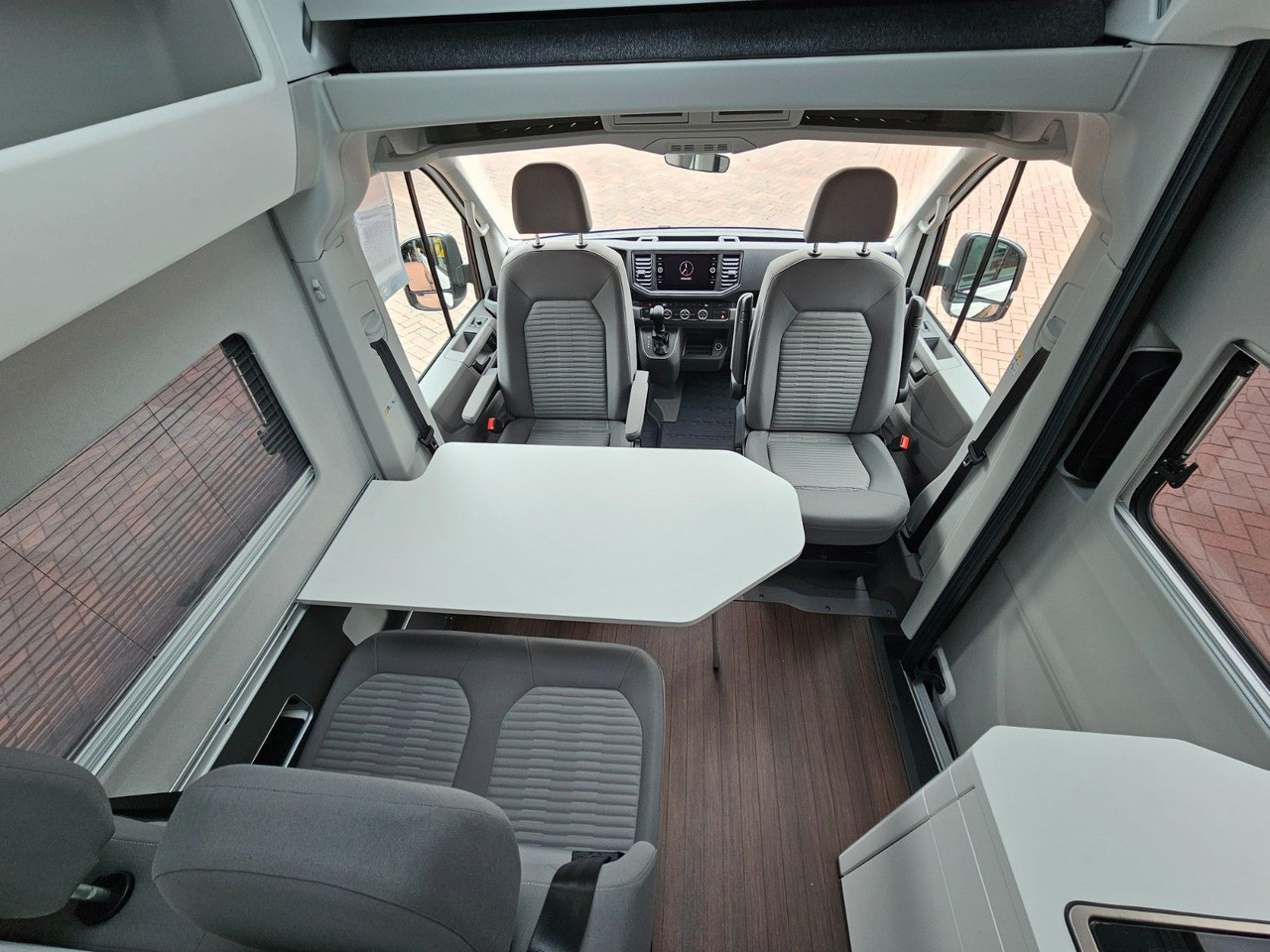 Lease a  Volkswagen Crafter Grand California 600 Solar LED AHK ACC Volkswagen Crafter Grand California 600 Solar LED AHK ACC: picture 12