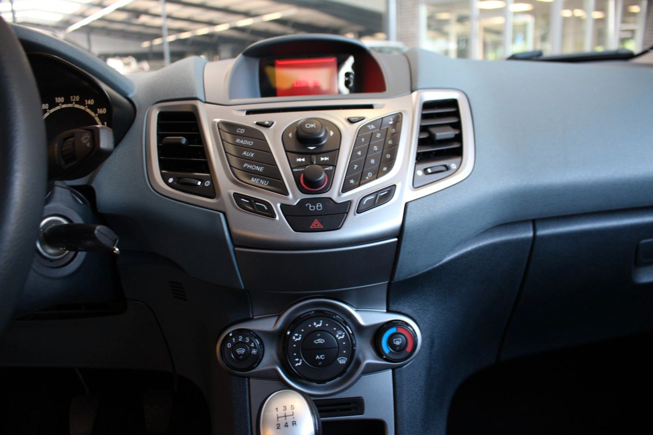 Car Ford Fiesta Trend Klima + Frontscheibenheizung 5Türer: picture 9