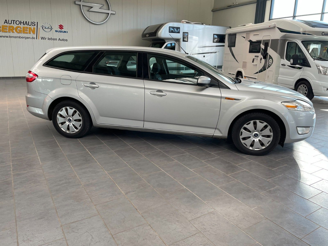 Ford Mondeo Turnier Trend / AHK / 8-fach Bereift - Car: picture 2 Ford Mondeo Turnier Trend / AHK / 8-fach Bereift - Car: picture 2