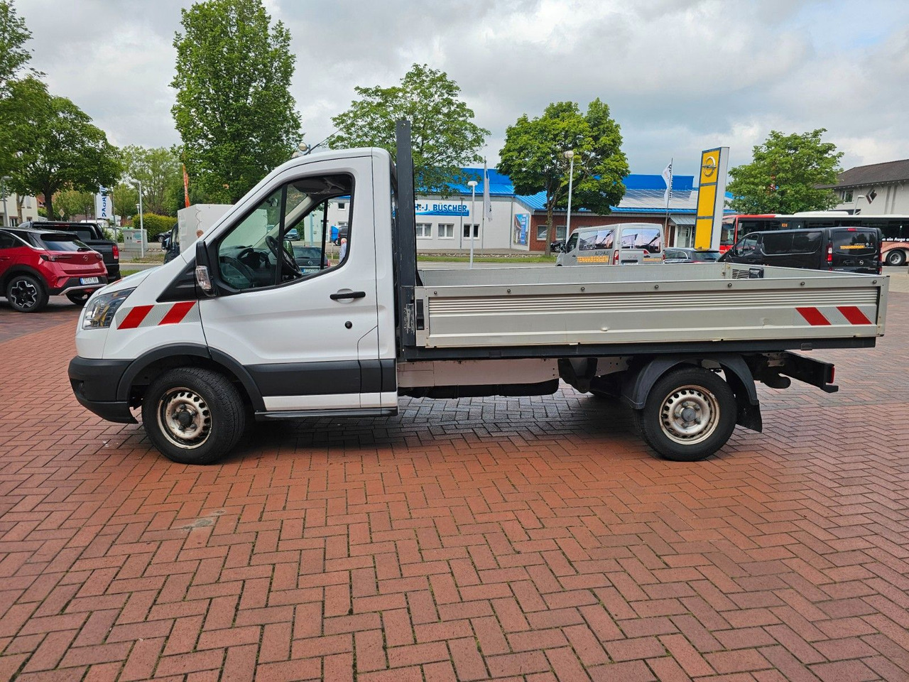 Ford Transit Pritsche 350 L2 Einzelkabine Motorschade - Flatbed van: picture 5 Ford Transit Pritsche 350 L2 Einzelkabine Motorschade - Flatbed van: picture 5