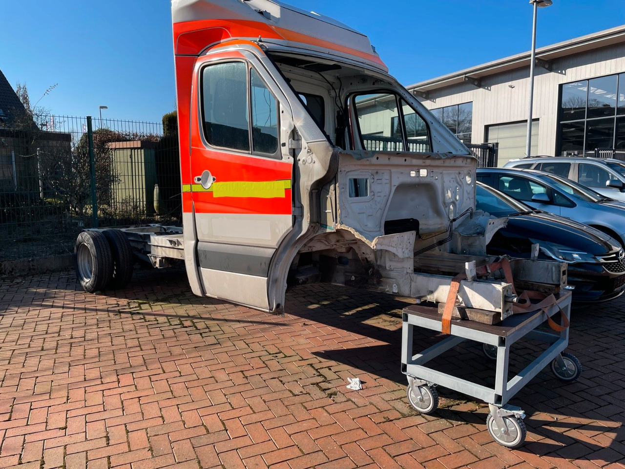 Mercedes-Benz Sprinter 519 CDI Fahrgestell - Frame/ Chassis for Van: picture 1 Mercedes-Benz Sprinter 519 CDI Fahrgestell - Frame/ Chassis for Van: picture 1