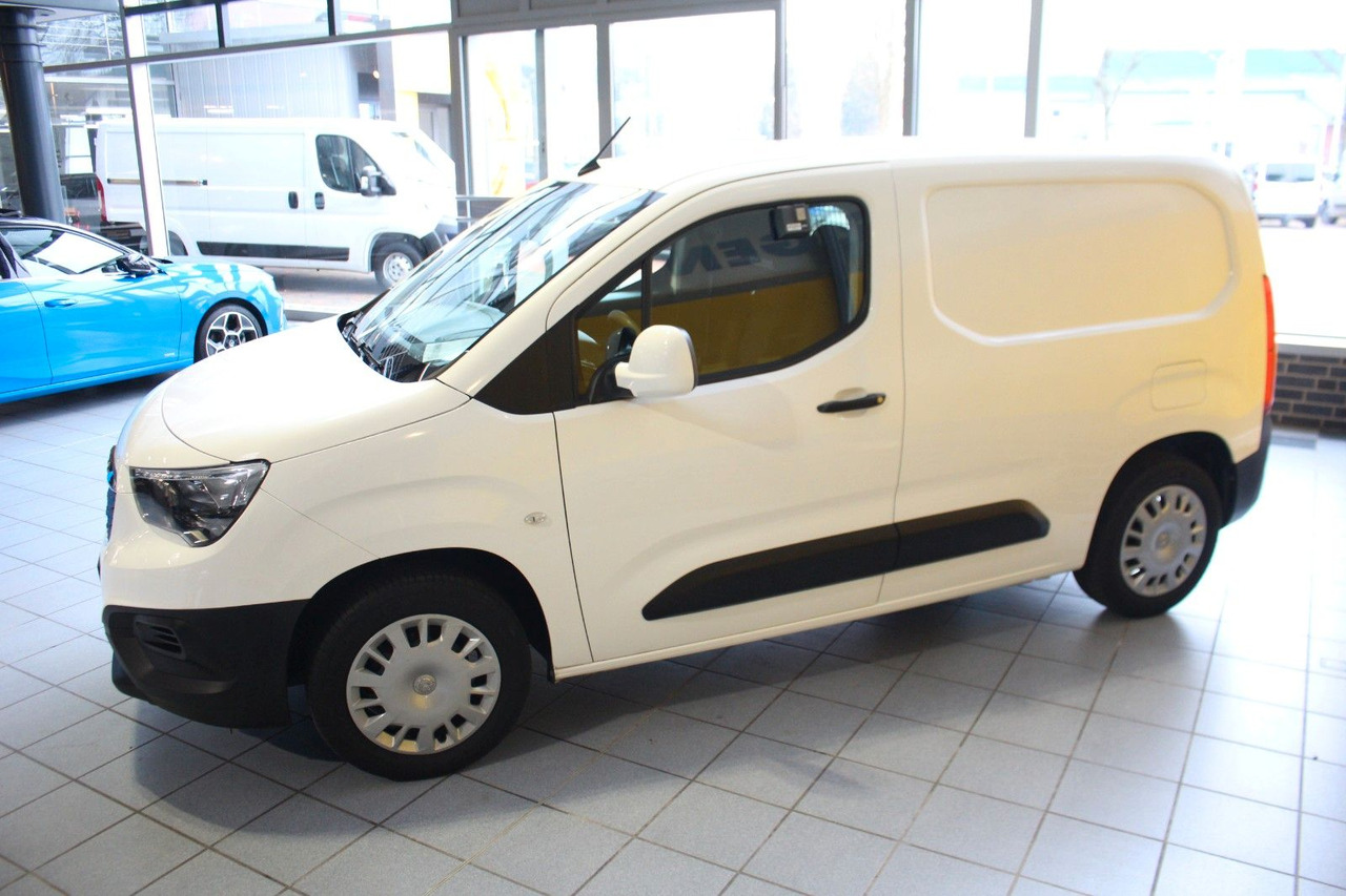 Small van Opel Combo E Cargo 3.Sitze  Klima Bluetooth Durchlade: picture 6