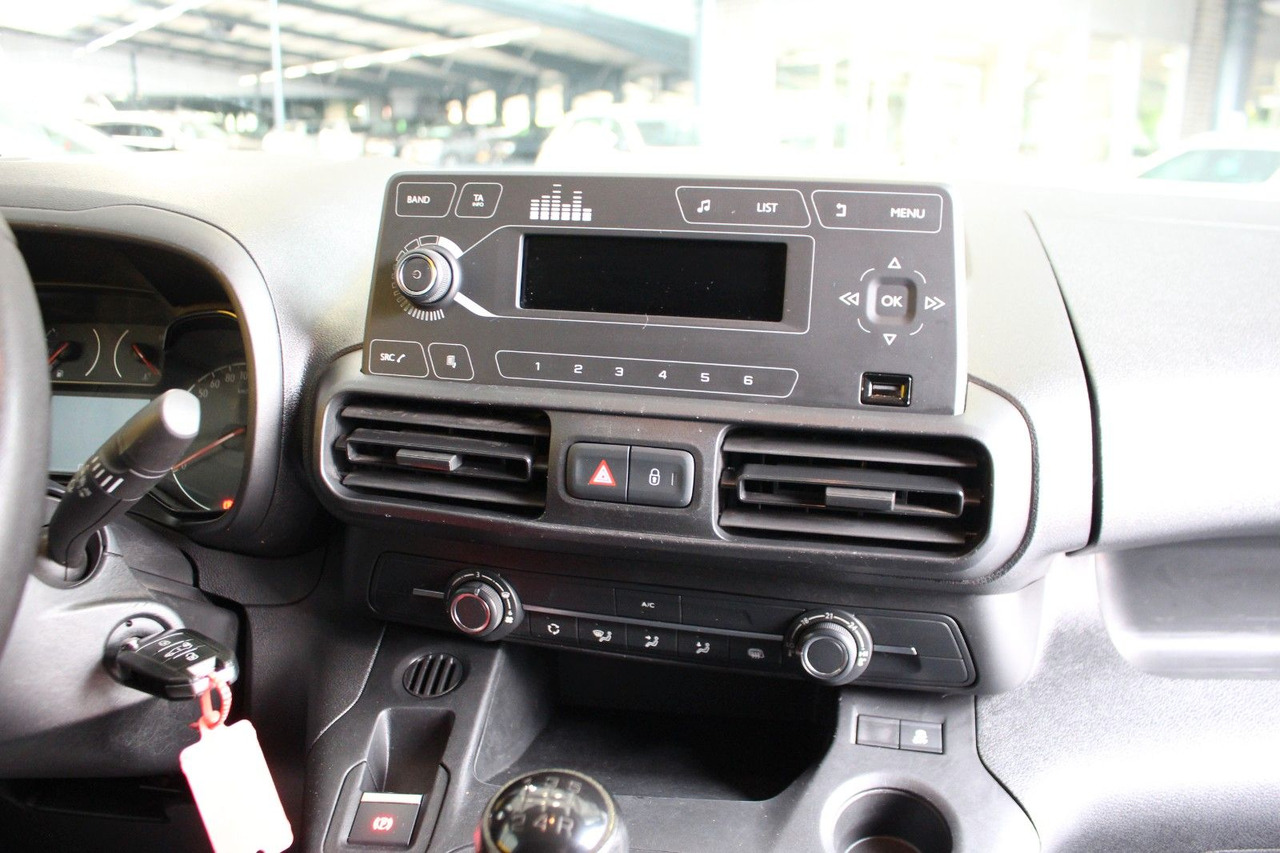 Small van Opel Combo E Cargo 3-Sitzer Selection Holz Klima: picture 8