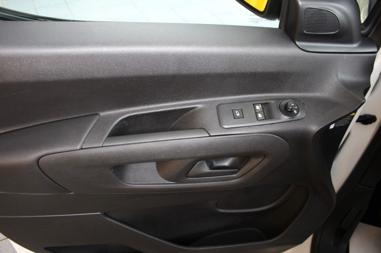 Small van Opel Combo E Cargo 3-Sitzer Selection Holz Klima: picture 13