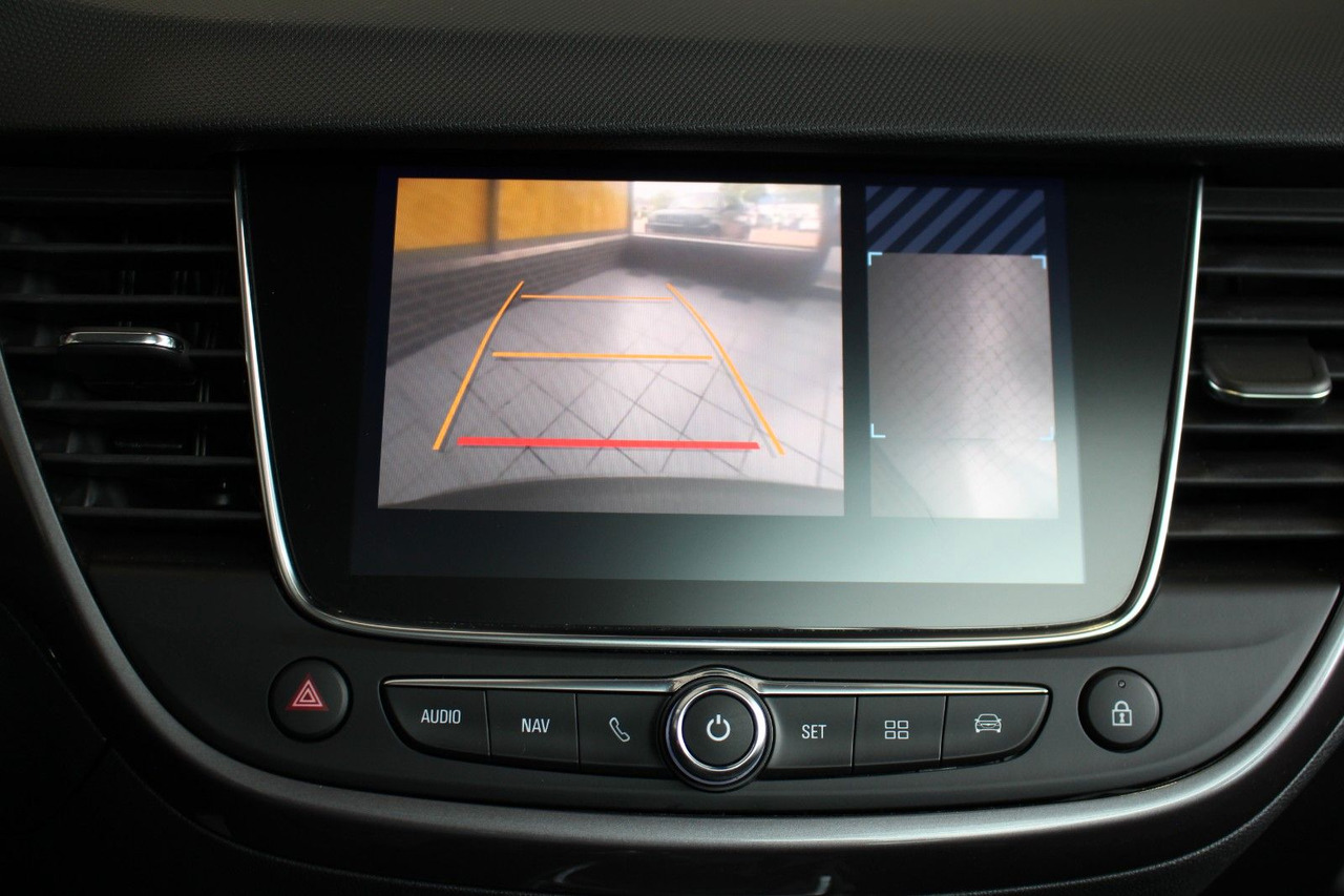 Sedan Opel Crossland (X) 1,2 Ultimate Pano Navi Kamera LED: picture 17