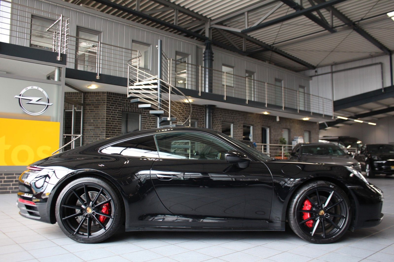 Porsche 992 Carrera 4S Sport-Chrono Matrix PZService neu - Coupe: picture 2 Porsche 992 Carrera 4S Sport-Chrono Matrix PZService neu - Coupe: picture 2