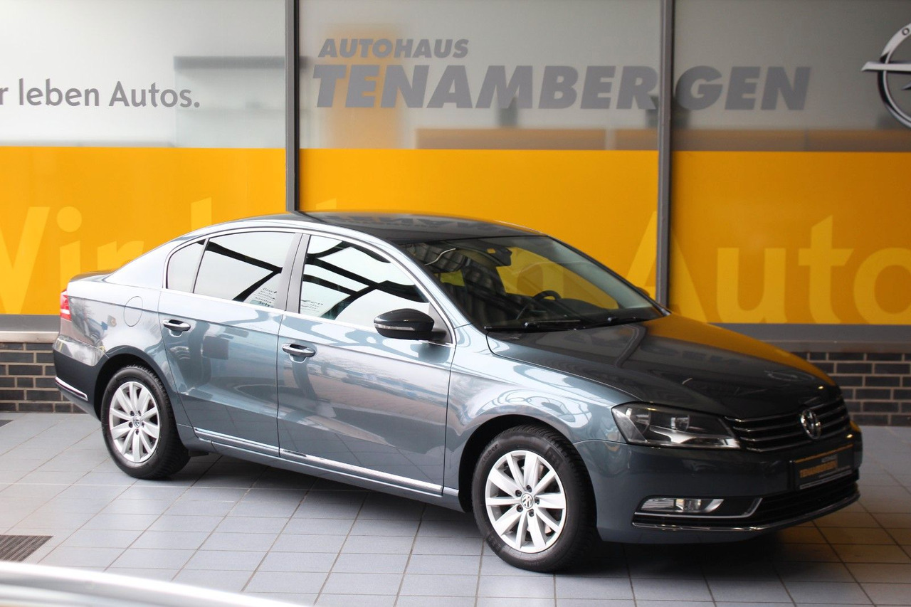 Volkswagen Passat Comfortline BlueMotion Navi PDC - Sedan: picture 1 Volkswagen Passat Comfortline BlueMotion Navi PDC - Sedan: picture 1
