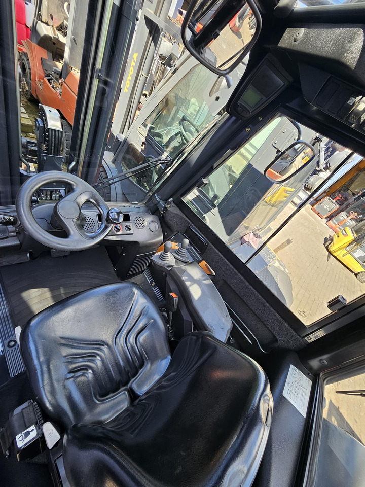 LINDE H30T - LPG forklift: picture 4 LINDE H30T - LPG forklift: picture 4