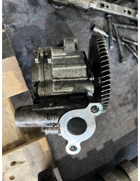 Scania 2092332 - Oil pump: picture 4 Scania 2092332 - Oil pump: picture 4
