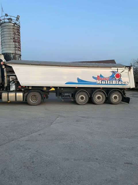 BENALU c39 - Semi-trailer: picture 4 BENALU c39 - Semi-trailer: picture 4
