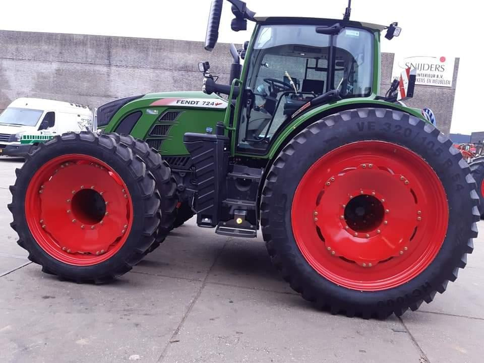 Impeller for Fendt and Claas tractors - Rim for Agricultural machinery: picture 2 Impeller for Fendt and Claas tractors - Rim for Agricultural machinery: picture 2