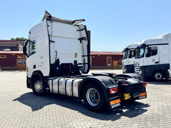 Scania R450 3 Stück verfügbar DC 13 164 Euro 6 Highline Retarder - Tractor unit: picture 4 Scania R450 3 Stück verfügbar DC 13 164 Euro 6 Highline Retarder - Tractor unit: picture 4