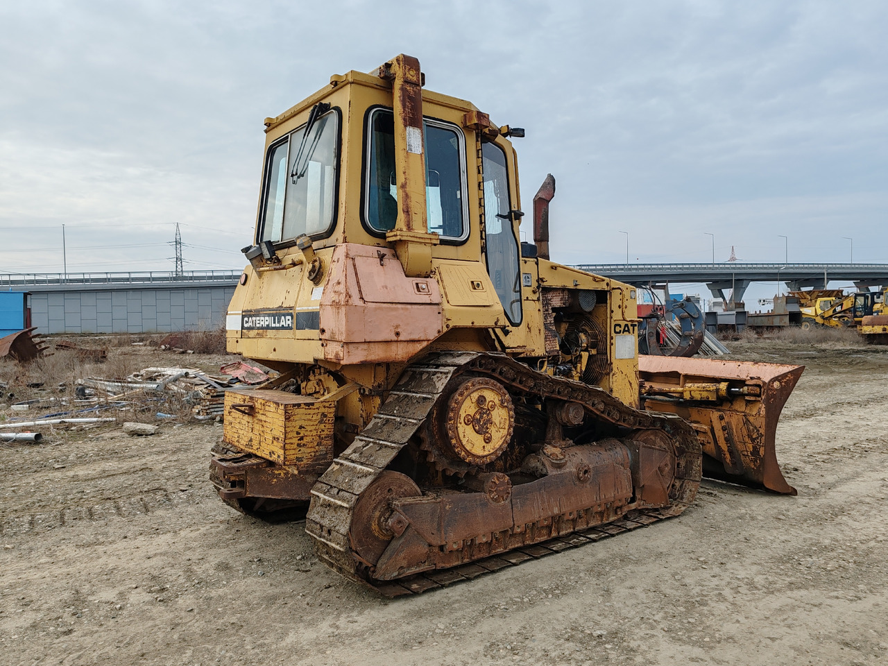Caterpillar D4H - Bulldozer: picture 5 Caterpillar D4H - Bulldozer: picture 5