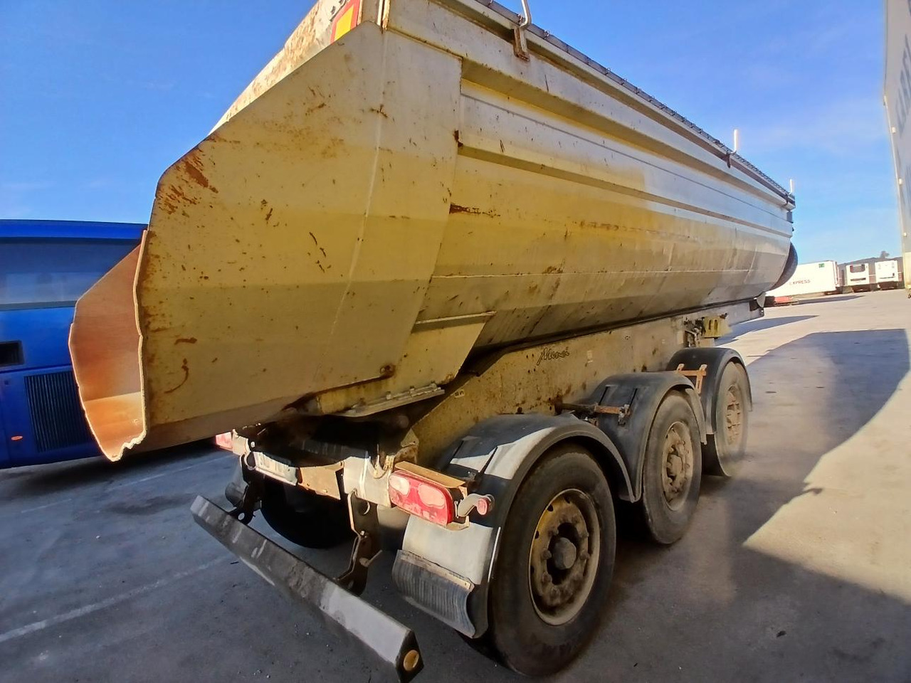 MENCI - Tipper semi-trailer: picture 4 MENCI - Tipper semi-trailer: picture 4