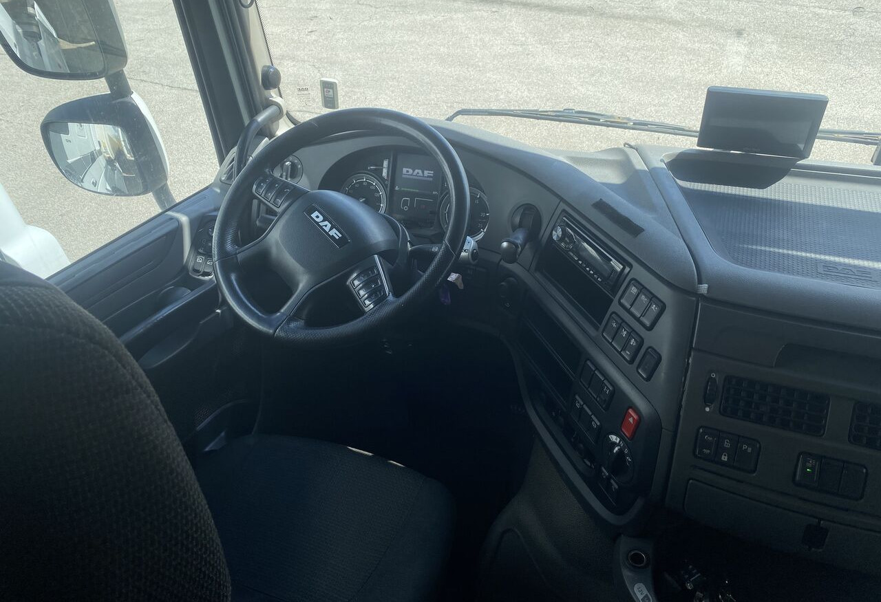 DAF - Tractor unit: picture 4 DAF - Tractor unit: picture 4