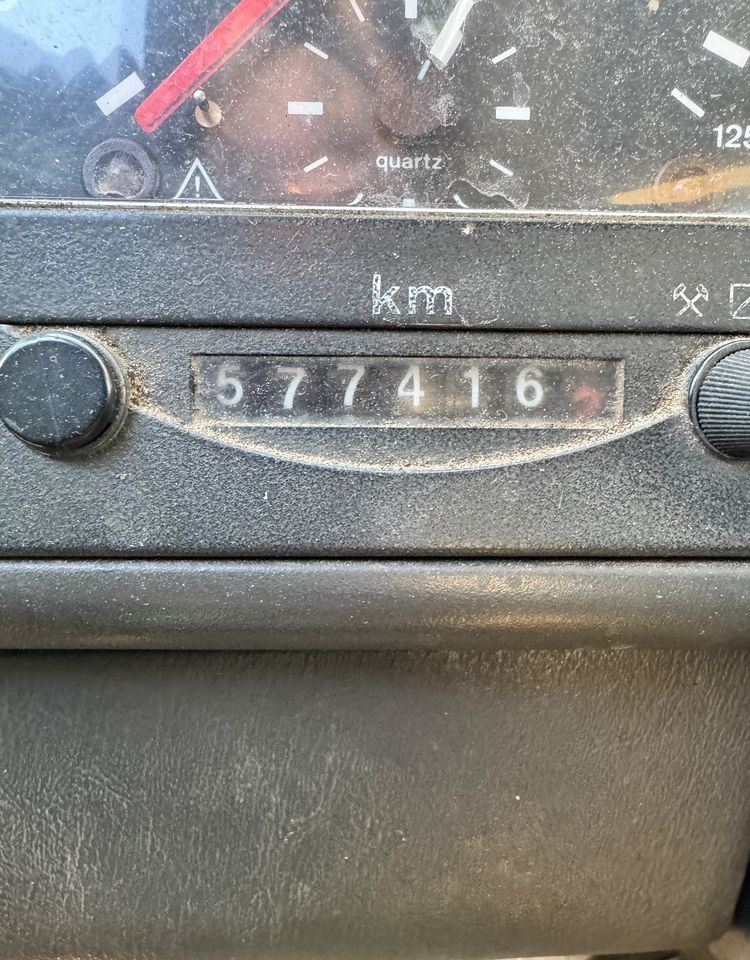 Lease a  Iveco EuroTrakker Iveco EuroTrakker: picture 6