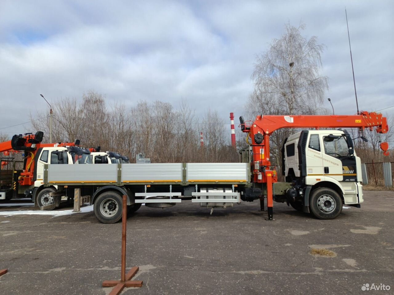 FAW J6L - Dropside/ Flatbed truck, Crane truck: picture 5 FAW J6L - Dropside/ Flatbed truck, Crane truck: picture 5