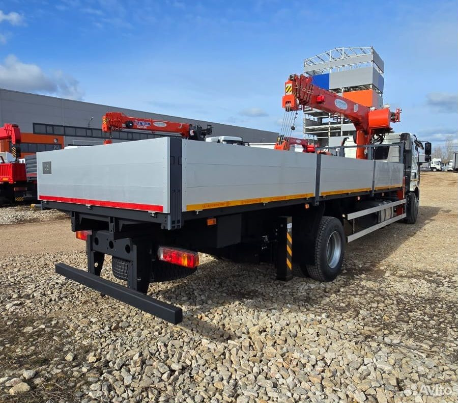 FAW J6L - Dropside/ Flatbed truck, Crane truck: picture 4 FAW J6L - Dropside/ Flatbed truck, Crane truck: picture 4
