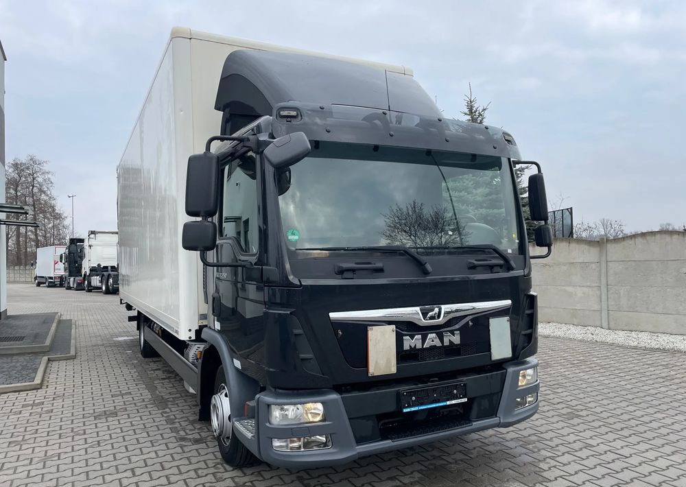 MAN TGL 12.250, KONTENER 7,3m ( 18 europalet ) - Box truck: picture 5 MAN TGL 12.250, KONTENER 7,3m ( 18 europalet ) - Box truck: picture 5