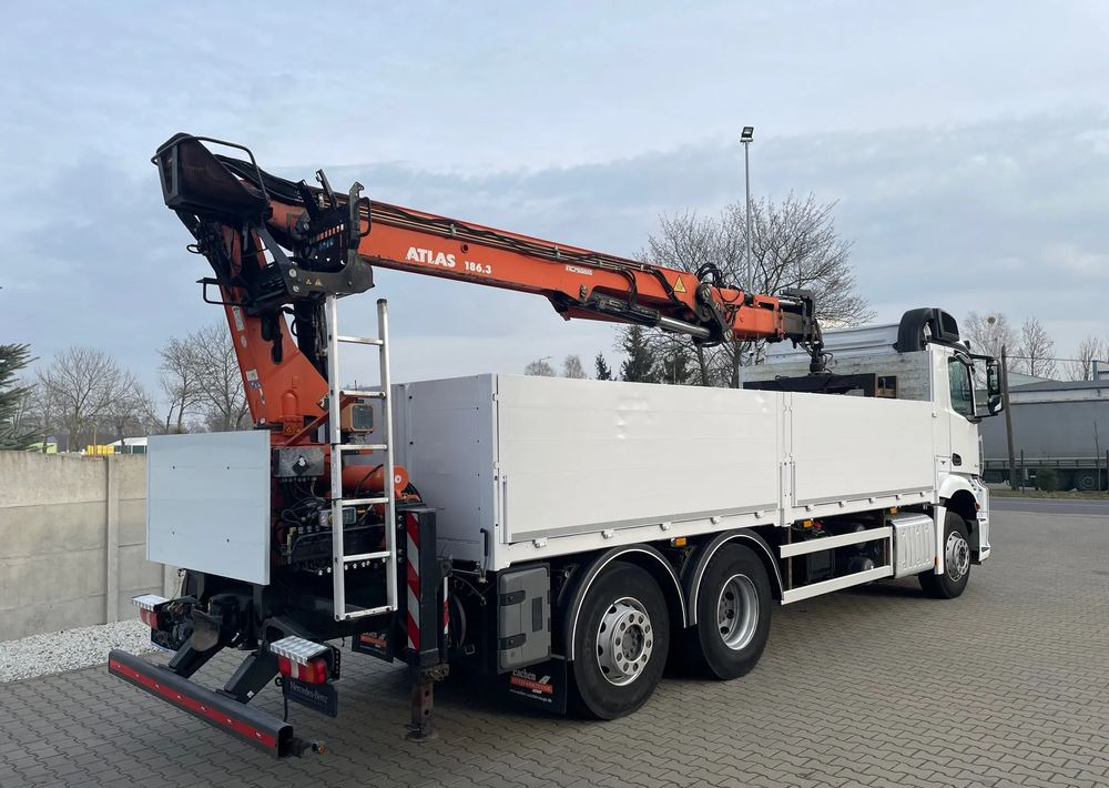 Dropside/ Flatbed truck, Crane truck Mercedes-Benz Arocs 2545, HDS ATLAS 186.3 - PILOT: picture 6 Dropside/ Flatbed truck, Crane truck Mercedes-Benz Arocs 2545, HDS ATLAS 186.3 - PILOT: picture 6
