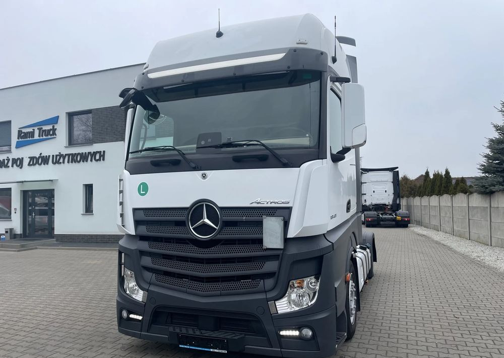 Mercedes-Benz ACTROS 1845, Mega, Gigaspace, Salonka! - Tractor unit: picture 1 Mercedes-Benz ACTROS 1845, Mega, Gigaspace, Salonka! - Tractor unit: picture 1