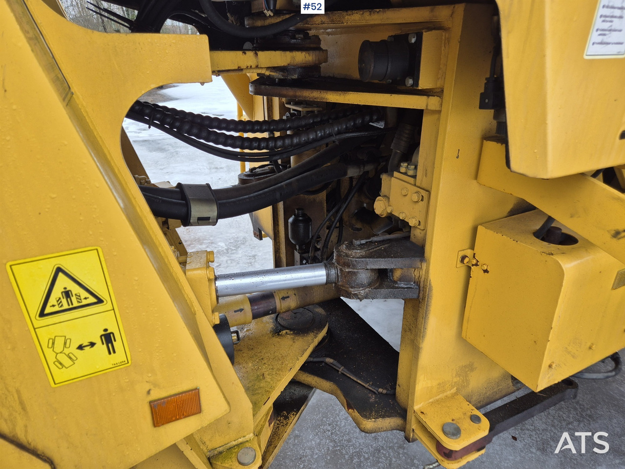 Wheel loader Liugong  CLG856-3: picture 13