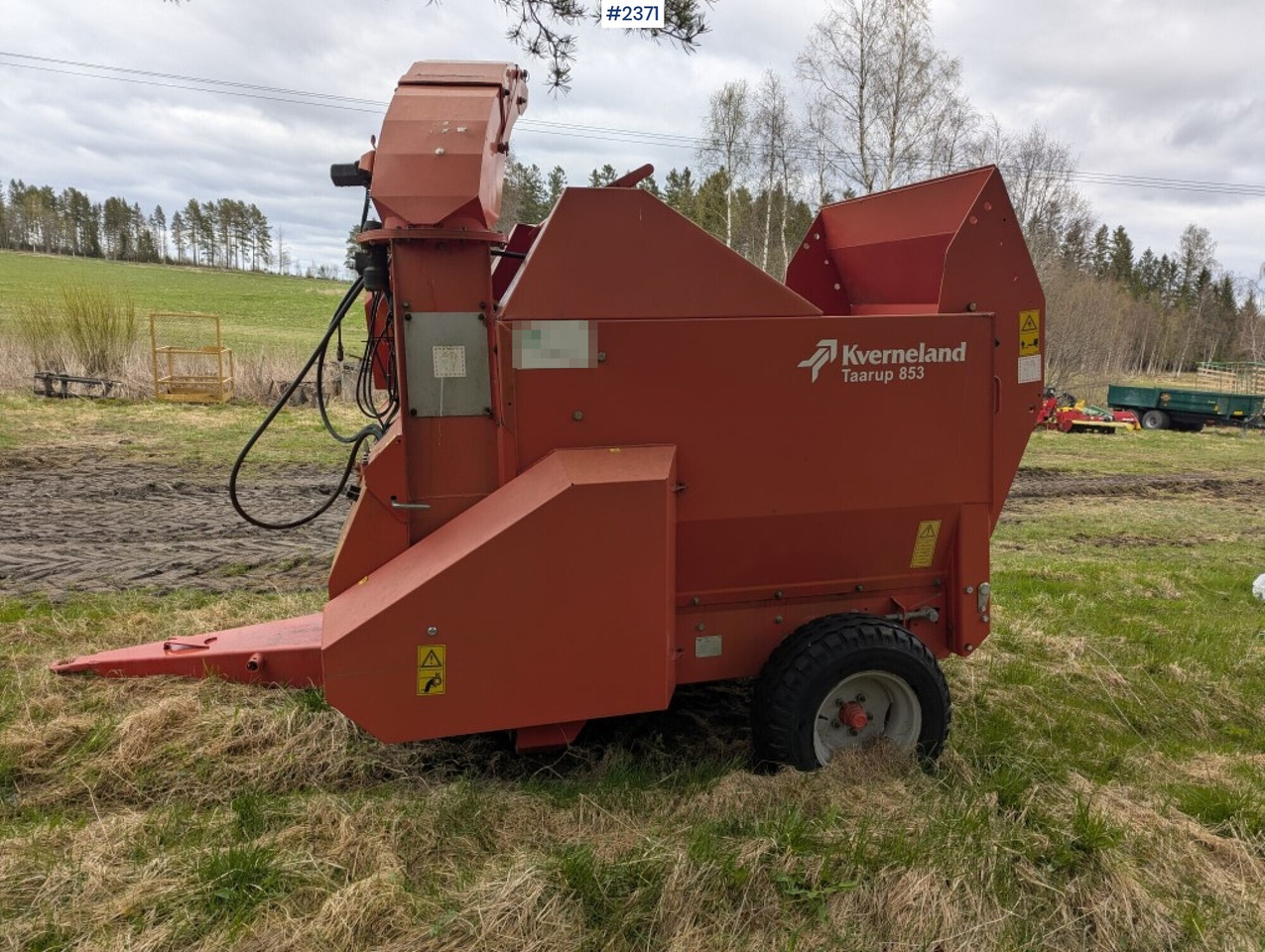 Bale cutter / Feed shredder Kverneland Taarup 853 - Hay and forage equipment: picture 3 Bale cutter / Feed shredder Kverneland Taarup 853 - Hay and forage equipment: picture 3