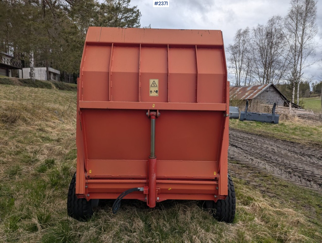 Bale cutter / Feed shredder Kverneland Taarup 853 - Hay and forage equipment: picture 5 Bale cutter / Feed shredder Kverneland Taarup 853 - Hay and forage equipment: picture 5