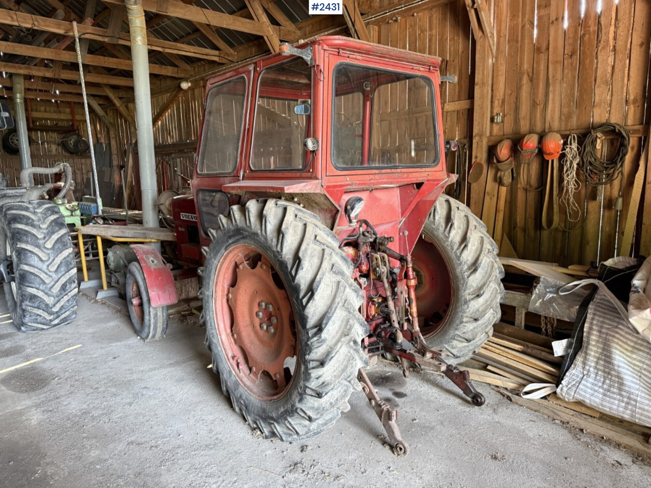 Tractor Volvo BM T430 - Farm tractor: picture 3 Tractor Volvo BM T430 - Farm tractor: picture 3