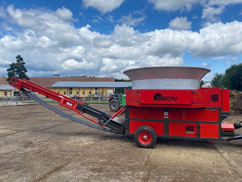 Bizon B-1030 Młyn do słomy Rozdrabniacz słomy haybuster - Straw shredder: picture 1 Bizon B-1030 Młyn do słomy Rozdrabniacz słomy haybuster - Straw shredder: picture 1