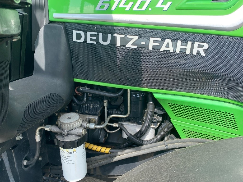 Farm tractor Deutz-fahr 6140.4: picture 12