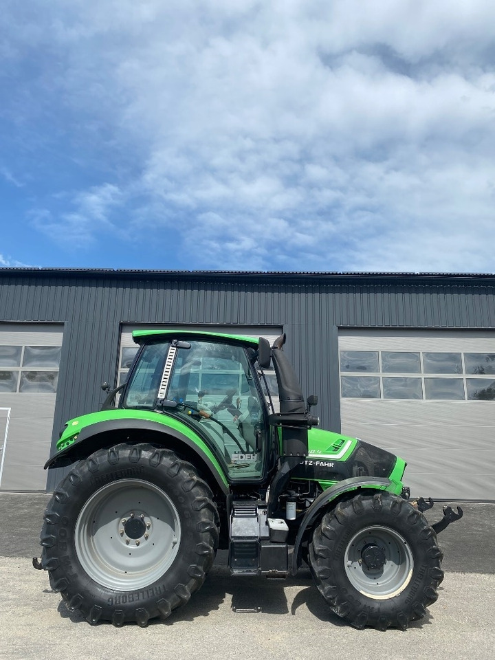 Farm tractor Deutz-fahr 6140.4: picture 17