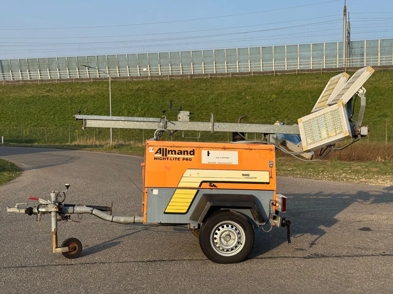 Doosan Allmand Night-Light Pro mobiele lichtmast LED - Lighting tower: picture 3 Doosan Allmand Night-Light Pro mobiele lichtmast LED - Lighting tower: picture 3