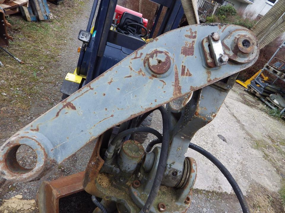 Liebherr GM8 GM10 Greifer 600 mm SB mit SW48 Adapter - Clamshell bucket for Construction machinery: picture 3 Liebherr GM8 GM10 Greifer 600 mm SB mit SW48 Adapter - Clamshell bucket for Construction machinery: picture 3