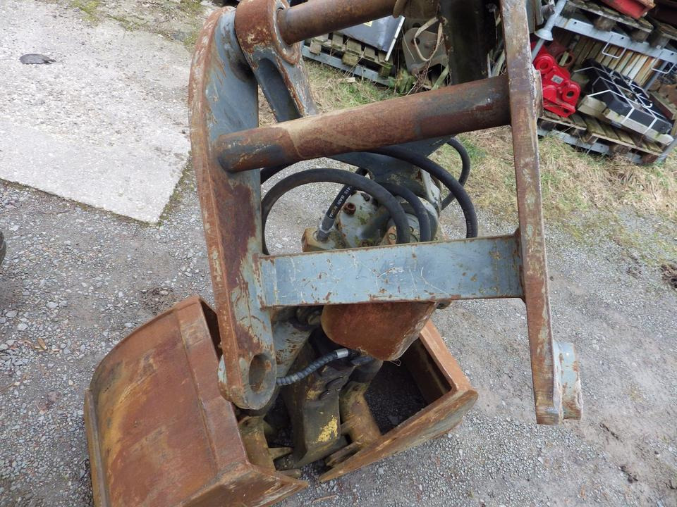 Liebherr GM8 GM10 Greifer 600 mm SB mit SW48 Adapter - Clamshell bucket for Construction machinery: picture 4 Liebherr GM8 GM10 Greifer 600 mm SB mit SW48 Adapter - Clamshell bucket for Construction machinery: picture 4