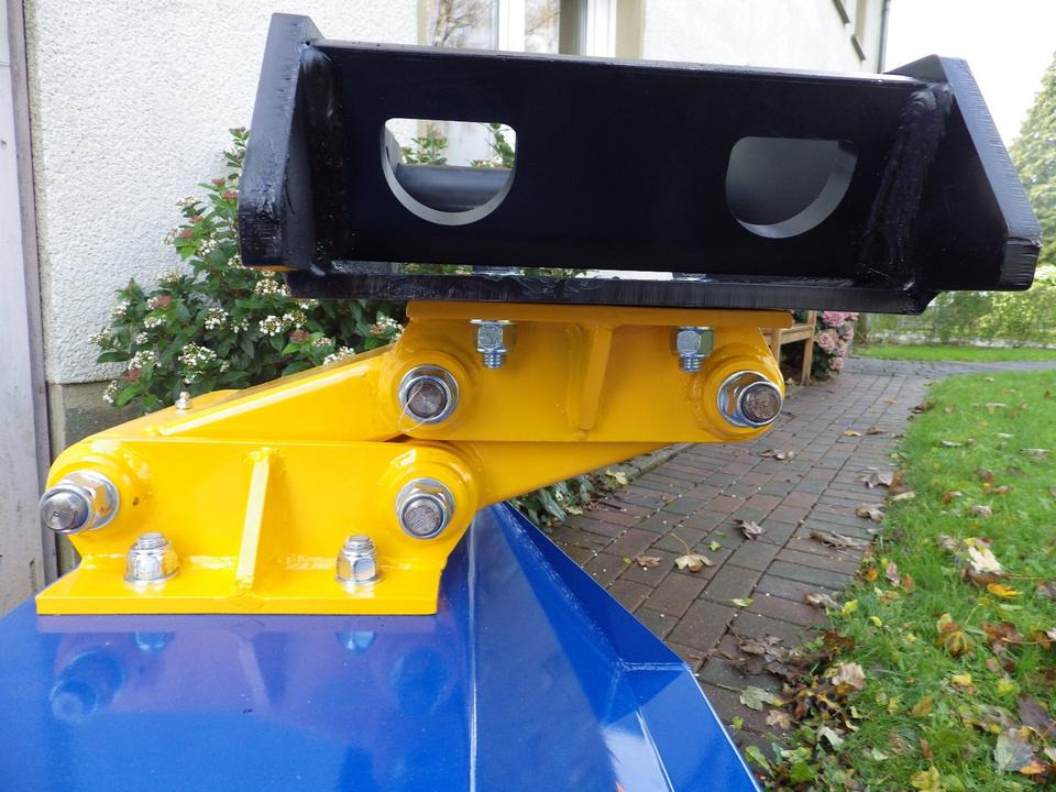 Forestry mulcher Mulcher Forstmulcher Bagger-Mulcher (netto 4500 Euro): picture 7 Forestry mulcher Mulcher Forstmulcher Bagger-Mulcher (netto 4500 Euro): picture 7