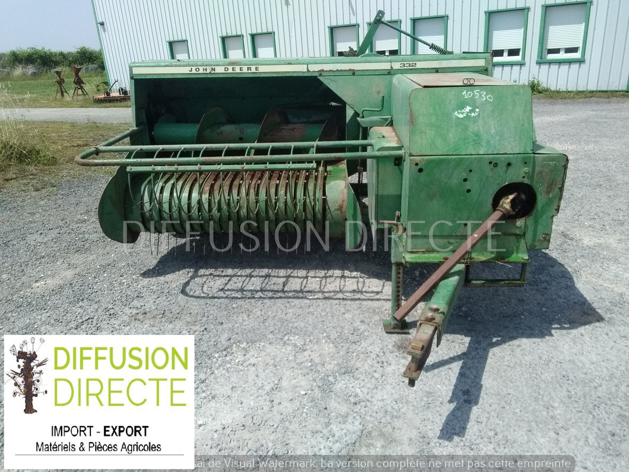 JOHN DEERE PRESSE MOYENNE DENSITE 332 - Round baler: picture 1 JOHN DEERE PRESSE MOYENNE DENSITE 332 - Round baler: picture 1