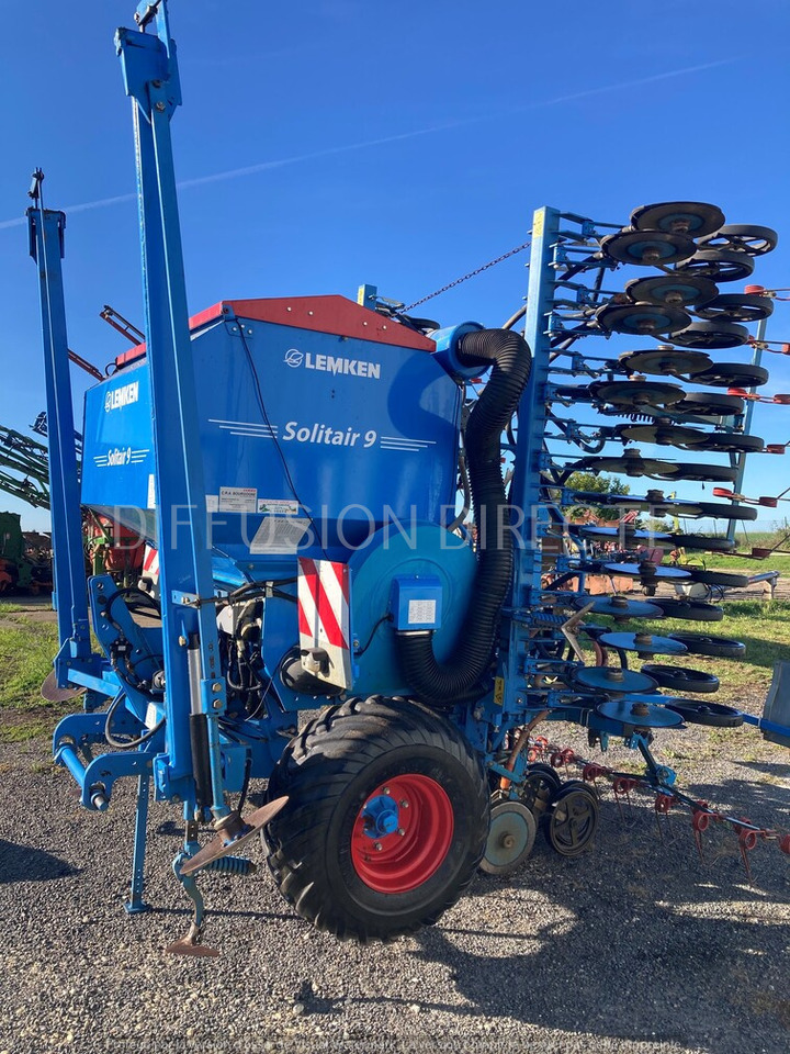 LEMKEN SEMOIR EN LIGNE SOLITAIR 9 - Seed drill: picture 3 LEMKEN SEMOIR EN LIGNE SOLITAIR 9 - Seed drill: picture 3