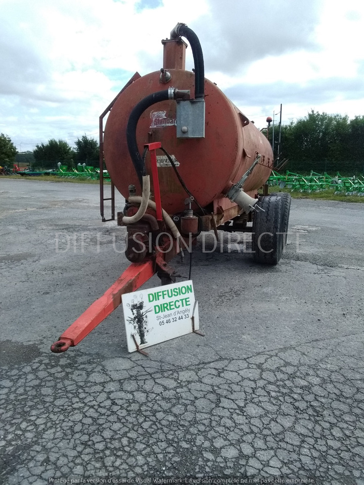 SAMAS TONNE A LISIER 1000 BDS - Slurry tanker: picture 1 SAMAS TONNE A LISIER 1000 BDS - Slurry tanker: picture 1