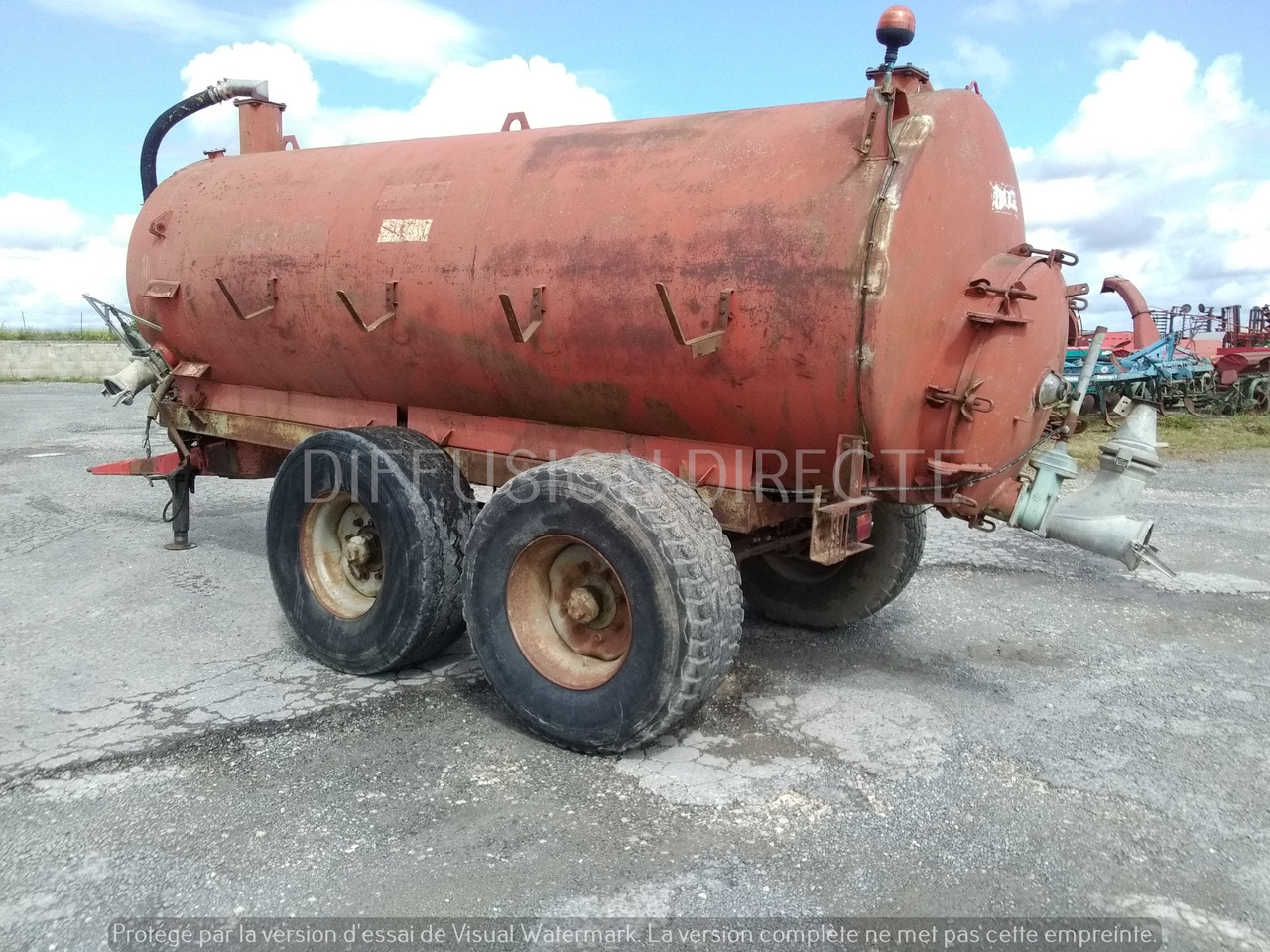 SAMAS TONNE A LISIER 1000 BDS - Slurry tanker: picture 5 SAMAS TONNE A LISIER 1000 BDS - Slurry tanker: picture 5